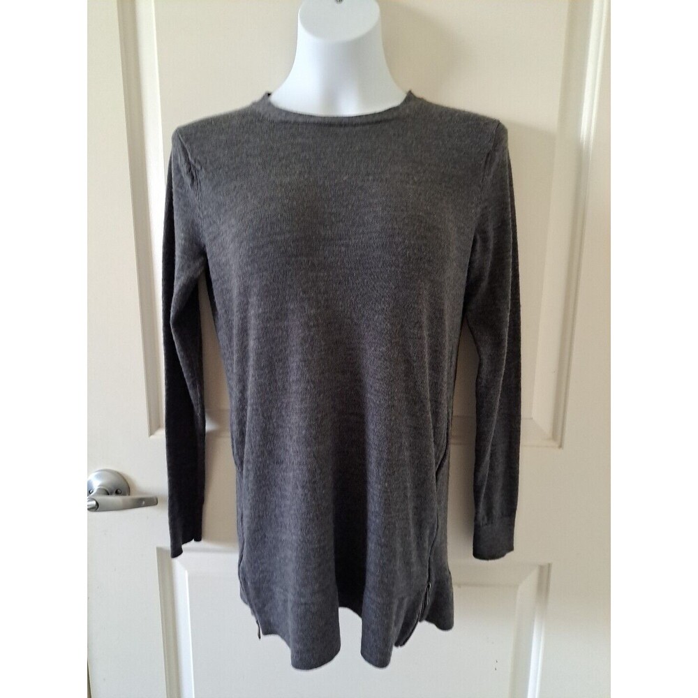Banana Republic Pullover Gray Sweater Small Long Sleeve 100% Merino Wool